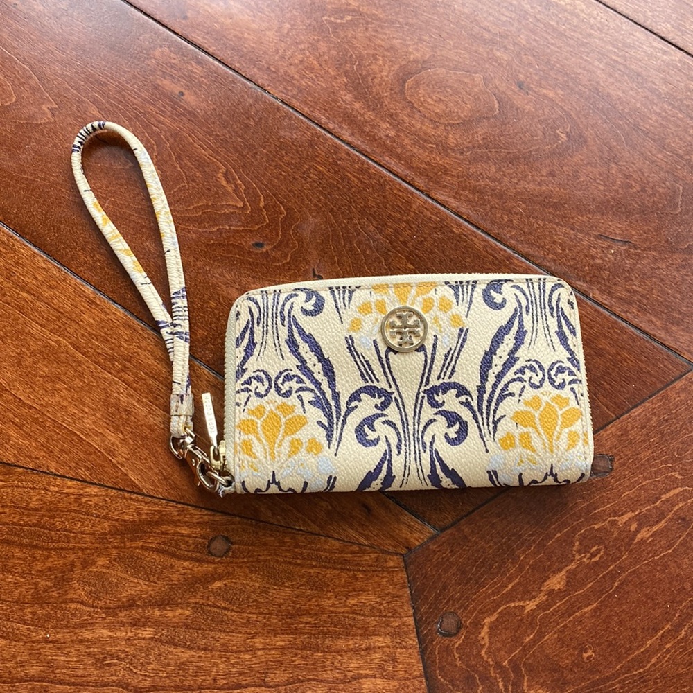 Tory Burch Wristlet